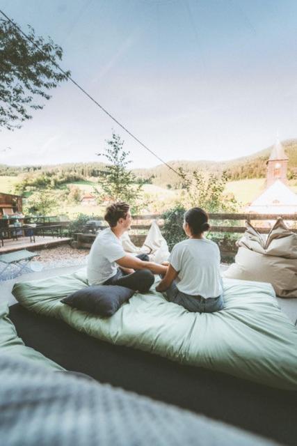 Living Timeless- Bubble Tent Elzach Inklusive Hot Tube Badefass- Schlafen Unterm Sternenhimmel 외부 사진